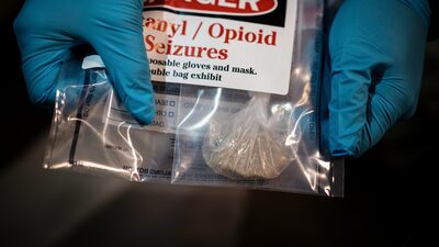 EE.UU. sanciona a personas y empresas vinculadas con lavado de dinero para el Cártel de Sinaloa EE.UU. sanciona a personas y empresas vinculadas con lavado de dinero para el Cártel de Sinaloa