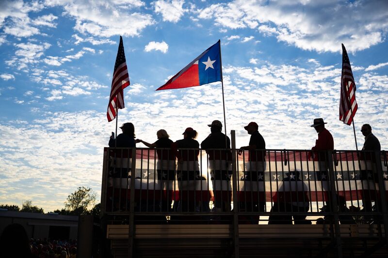 Un grupo político respaldado por el megadonante George Soros está redoblando sus esfuerzos para hacer que el estado, confiablemente rojo, sea más demócrata. Un grupo político respaldado por el megadonante George Soros está redoblando sus esfuerzos para hacer que el estado, confiablemente rojo, sea más demócrata.