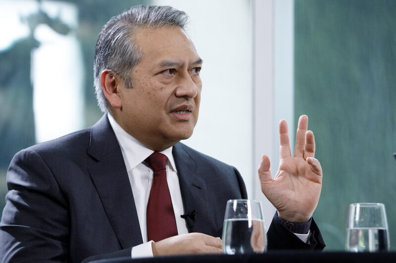 Los países que se vieron afectados por los aranceles recíprocos más elevados que entraron en vigor el miércoles serán ahora gravados con el anterior tipo básico del 10% aplicado a otras naciones. Los países que se vieron afectados por los aranceles recíprocos más elevados que entraron en vigor el miércoles serán ahora gravados con el anterior tipo básico del 10% aplicado a otras naciones.