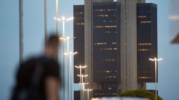 Analistas projetam inflação menor e espaço maior para corte de juros  Analistas projetam inflação menor e espaço maior para corte de juros