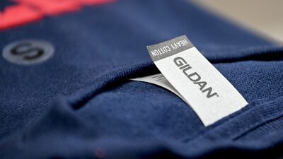 Gildan comprará al fabricante de ropa interior Hanesbrands por US$2.200 millones Gildan comprará al fabricante de ropa interior Hanesbrands por US$2.200 millones
