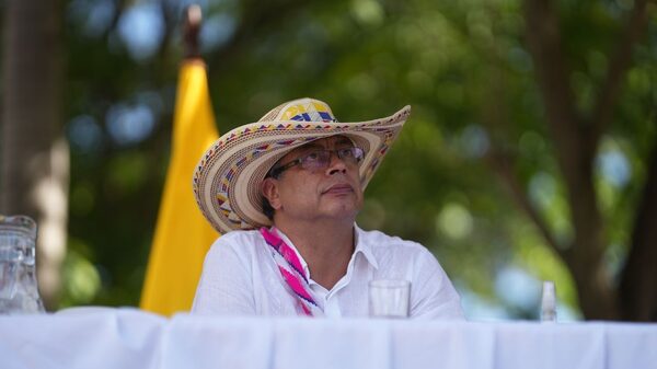 Presidente Petro anuncia que se declarará situación de desastre natural en Colombia Presidente Petro anuncia que se declarará situación de desastre natural en Colombia