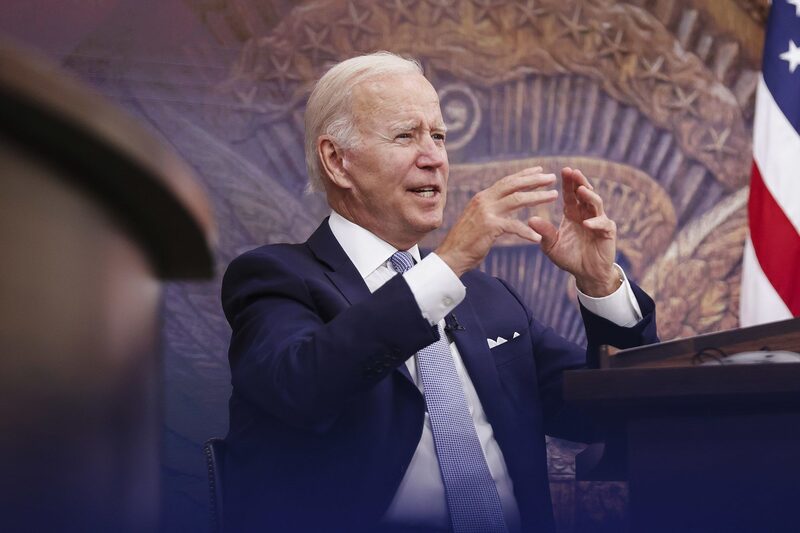 El presidente de los Estados Unidos, Joe Biden, habla en el Eisenhower Executive Office Building en Washington, D.C., Estados Unidos, el jueves 28 de julio de 2022. El presidente de los Estados Unidos, Joe Biden, habla en el Eisenhower Executive Office Building en Washington, D.C., Estados Unidos, el jueves 28 de julio de 2022.