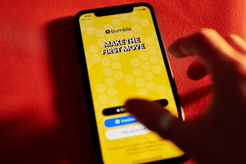 La aplicación de Bumble. La aplicación de Bumble.