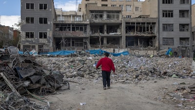 EE.UU. lanza una nueva ola de ataques contra Irán tras incidentes en Ormuz EE.UU. lanza una nueva ola de ataques contra Irán tras incidentes en Ormuz