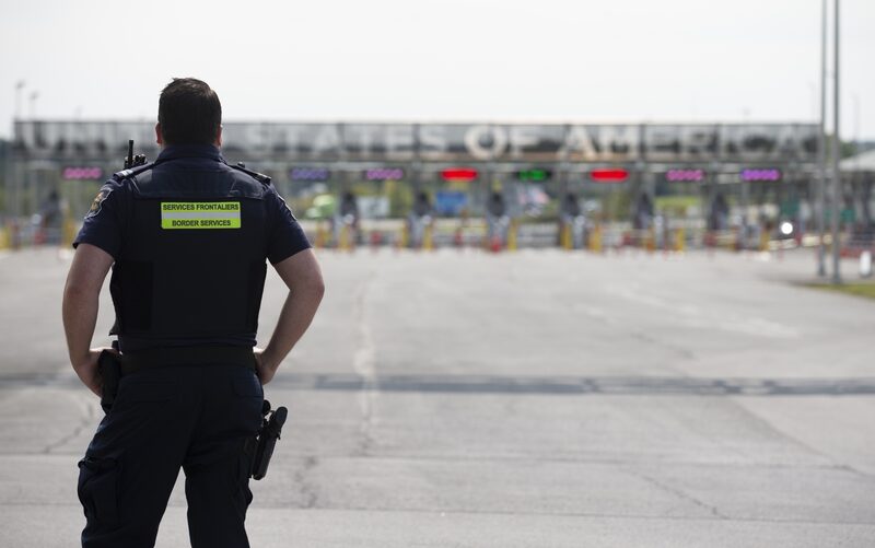 La represión de la inmigración de Trump envía más solicitantes de asilo al Norte. La represión de la inmigración de Trump envía más solicitantes de asilo al Norte.