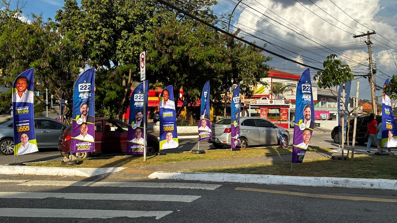 Wind banner se consolida em campanhas eleitorais e eleva faturamento de gráficas Wind banner se consolida em campanhas eleitorais e eleva faturamento de gráficas