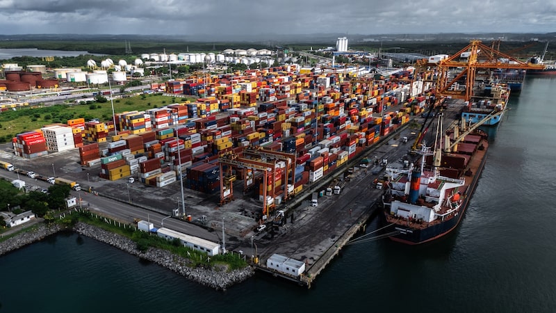Brasil tem exportação recorde em abril com disparada do petróleo Brasil tem exportação recorde em abril com disparada do petróleo