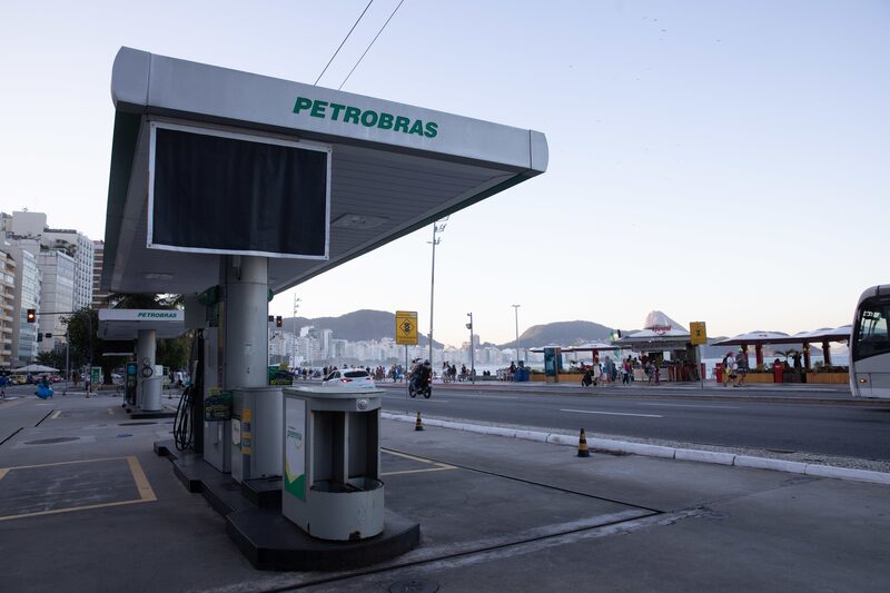 Petrobras divulga relatório de produção e vendas do 3º trimestre nesta segunda-feira Petrobras divulga relatório de produção e vendas do 3º trimestre nesta segunda-feira