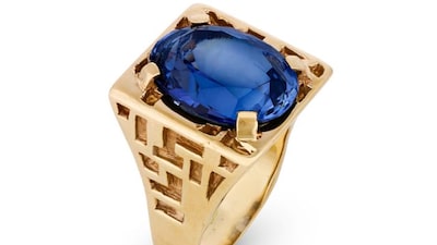 Las joyas del rey: un anillo y pulsera de oro de Elvis Presley salen a venta en US$128.350 Las joyas del rey: un anillo y pulsera de oro de Elvis Presley salen a venta en US$128.350