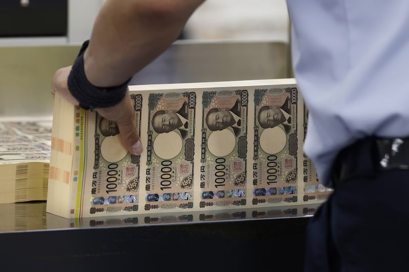 Japan Starts Printing New Banknotes Japan Starts Printing New Banknotes