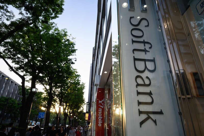 SoftBank se ha montado en el boom mundial de la inversión en IA más rápido que cualquier otra empresa japonesa. SoftBank se ha montado en el boom mundial de la inversión en IA más rápido que cualquier otra empresa japonesa.