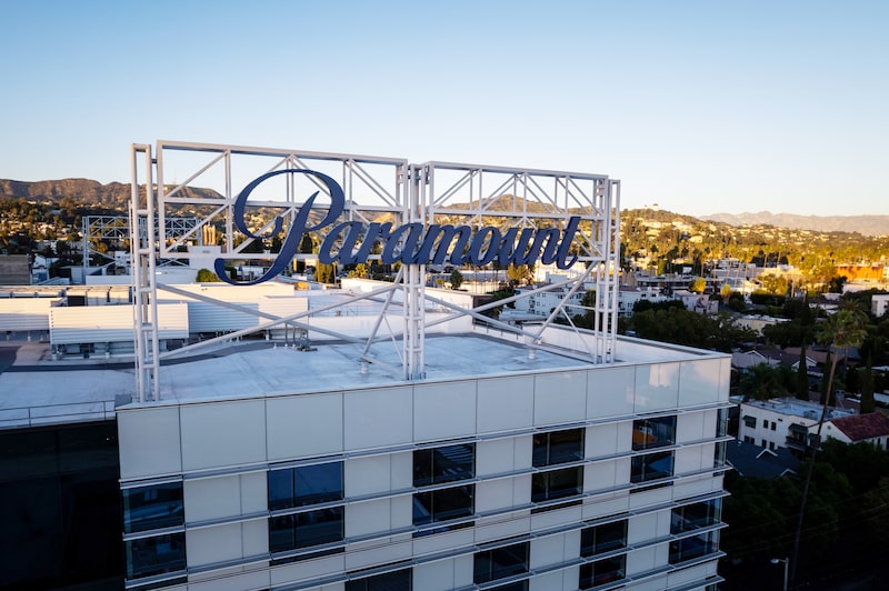 Paramount, Netflix Battle For Warner Bros. Takeover Paramount, Netflix Battle For Warner Bros. Takeover