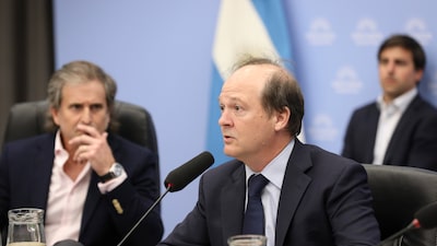 Renuncia funcionario que estaba al frente de una de las grandes apuestas de la argentina de Milei Renuncia funcionario que estaba al frente de una de las grandes apuestas de la argentina de Milei