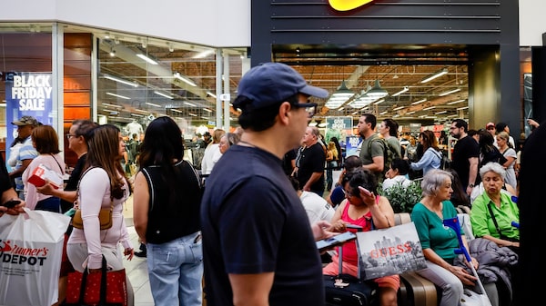 Acciones de Nike caen tras proyectar una disminución de ventas en el trimestre actual Acciones de Nike caen tras proyectar una disminución de ventas en el trimestre actual