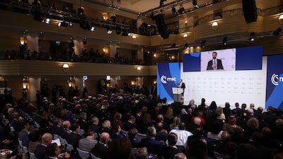 Los líderes europeos excluidos de la reunión de Macron se preocupan por la falta de unidad Los líderes europeos excluidos de la reunión de Macron se preocupan por la falta de unidad