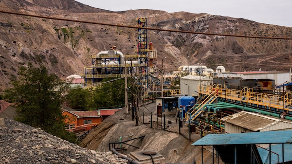 Codelco suspende un proyecto de ampliación de El Teniente por un nuevo riesgo sísmico Codelco suspende un proyecto de ampliación de El Teniente por un nuevo riesgo sísmico