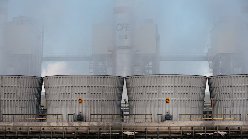 CFE emite deuda de MXN$20.000 millones por refinanciamiento y proyectos eléctricos CFE emite deuda de MXN$20.000 millones por refinanciamiento y proyectos eléctricos