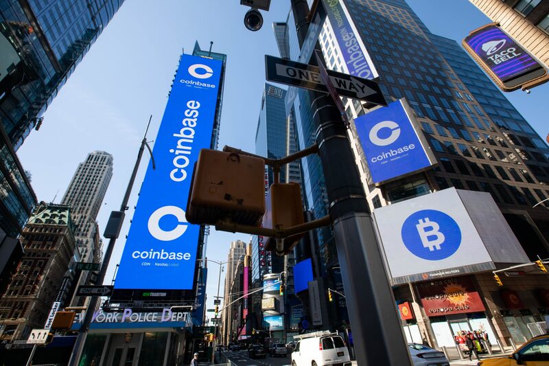 Coinbase se desploma tras anunciar unos ingresos inferiores a los previstos Coinbase se desploma tras anunciar unos ingresos inferiores a los previstos