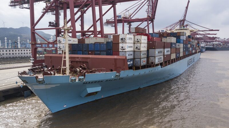 Terminal de Meishan, que responde por cerca de um quarto da movimentação de contêineres do porto de Ningbo, foi fechado em 11 de agosto Terminal de Meishan, que responde por cerca de um quarto da movimentação de contêineres do porto de Ningbo, foi fechado em 11 de agosto