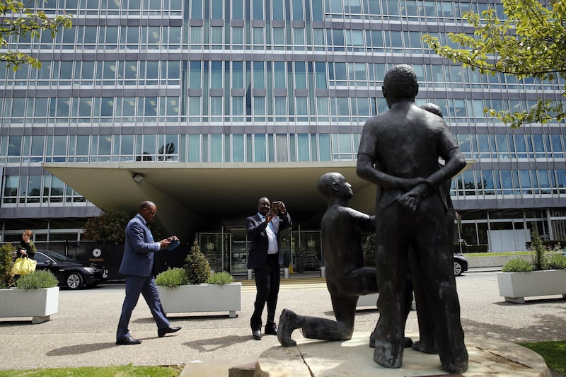 La OMS sen enfrenta a un desafío que requerirá la solidaridad de otros países, una mejor administración y felxibilidad ante la falta de los recursos que proporciona Estados Unidos. La OMS sen enfrenta a un desafío que requerirá la solidaridad de otros países, una mejor administración y felxibilidad ante la falta de los recursos que proporciona Estados Unidos.