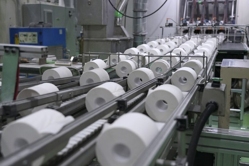Imagen de una fábrica de papel higiénico en Japón Imagen de una fábrica de papel higiénico en Japón