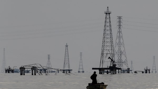 EE.UU. emite licencia para que compañías petroleras operen en Venezuela EE.UU. emite licencia para que compañías petroleras operen en Venezuela