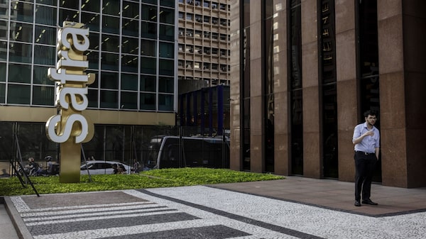 Banco Safra se antecipa a novo imposto no Brasil e paga dividendos de R$ 11 bilhões Banco Safra se antecipa a novo imposto no Brasil e paga dividendos de R$ 11 bilhões