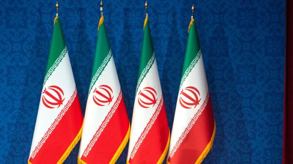 EE.UU. e Irán avanzan lentamente a entendimiento destinado a aliviar tensiones EE.UU. e Irán avanzan lentamente a entendimiento destinado a aliviar tensiones