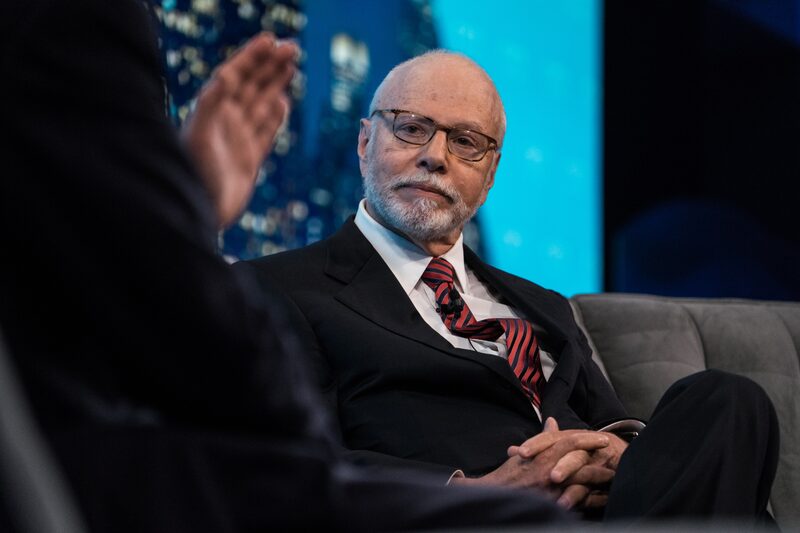 Paul Singer, founder and president of Elliott Management Corp., listens during the Bloomberg Invest Summit in New York, U.S., on Wednesday, June 7, 2017 Paul Singer, founder and president of Elliott Management Corp., listens during the Bloomberg Invest Summit in New York, U.S., on Wednesday, June 7, 2017