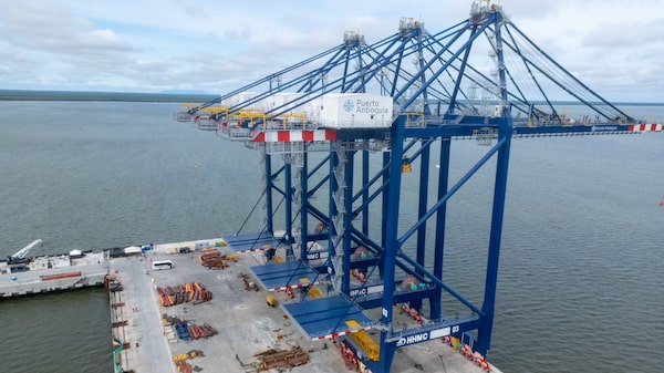 CAF y Proantioquia acuerdan inversión para el Urabá ad portas de entrada en operación de Puerto Antioquia CAF y Proantioquia acuerdan inversión para el Urabá ad portas de entrada en operación de Puerto Antioquia