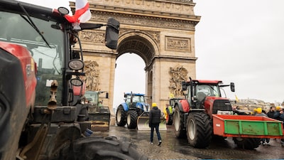 Macron anuncia voto contra acordo UE-Mercosul em meio a protesto de agricultores Macron anuncia voto contra acordo UE-Mercosul em meio a protesto de agricultores