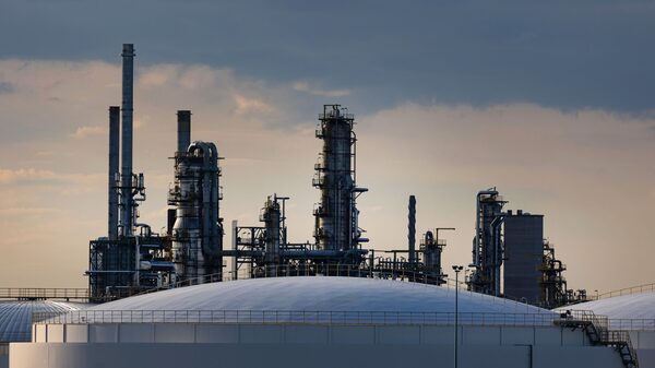 Oferta de petróleo superará demanda incluso con los recortes de la OPEP, según EE.UU. Oferta de petróleo superará demanda incluso con los recortes de la OPEP, según EE.UU.