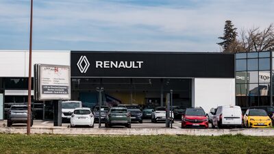 Renault e Geely anunciam investimento de R$ 3,8 bilhões para produzir carros no Brasil Renault e Geely anunciam investimento de R$ 3,8 bilhões para produzir carros no Brasil