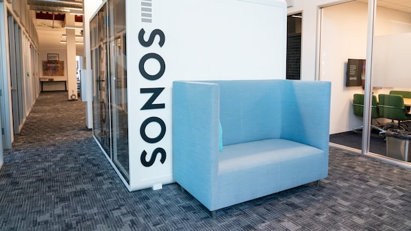 Sonos abre su plataforma a ChatGPT y Gemini y lanza auriculares de US$449 y una barra de sonido de US$699 Sonos abre su plataforma a ChatGPT y Gemini y lanza auriculares de US$449 y una barra de sonido de US$699