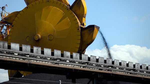 Rio Tinto estaría abierta a adquirir operaciones de carbón si compra Glencore Rio Tinto estaría abierta a adquirir operaciones de carbón si compra Glencore