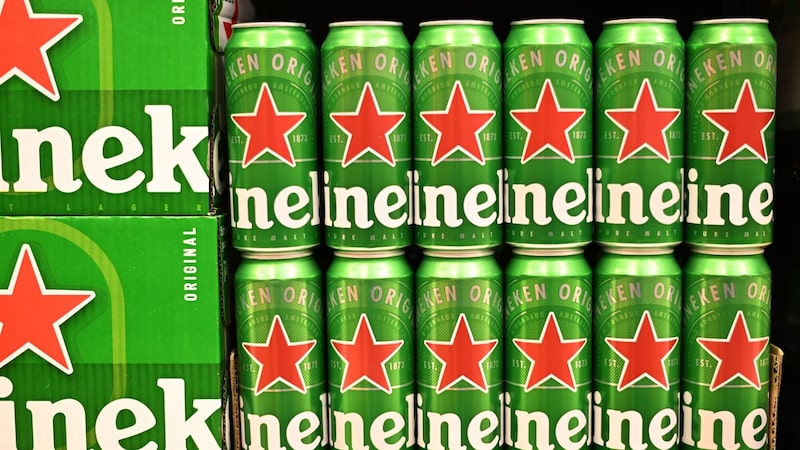Heineken vai eliminar até 6.000 empregos diante de queda no consumo de cerveja Heineken vai eliminar até 6.000 empregos diante de queda no consumo de cerveja