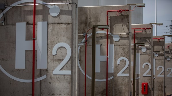 Bancos abren la puerta al leasing para financiar la transición energética en Colombia  Bancos abren la puerta al leasing para financiar la transición energética en Colombia