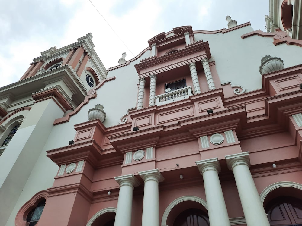 Catedral Metropolitana San Pedro Apóstol, en San Pedro Sula Catedral Metropolitana San Pedro Apóstol, en San Pedro Sula