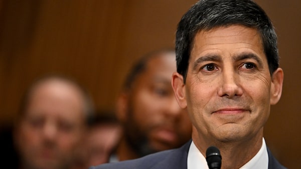 Kevin Warsh supera primer voto clave en el Senado para liderar la Reserva Federal Kevin Warsh supera primer voto clave en el Senado para liderar la Reserva Federal