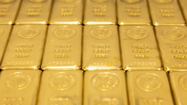 Ouro supera US$ 5.000 pela primeira vez com temores sobre o cenário global Ouro supera US$ 5.000 pela primeira vez com temores sobre o cenário global