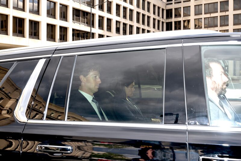 La FTC alega que la empresa tiene un monopolio en el mercado de los “servicios de redes sociales personales”. La FTC alega que la empresa tiene un monopolio en el mercado de los “servicios de redes sociales personales”.