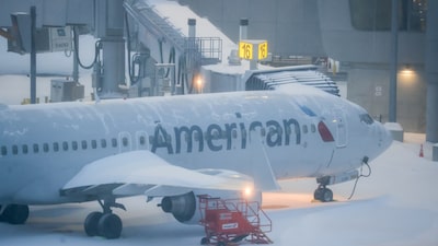 Viajes en EE.UU. continuarán interrumpidos: aerolíneas intentan sortear la tormenta invernal Viajes en EE.UU. continuarán interrumpidos: aerolíneas intentan sortear la tormenta invernal