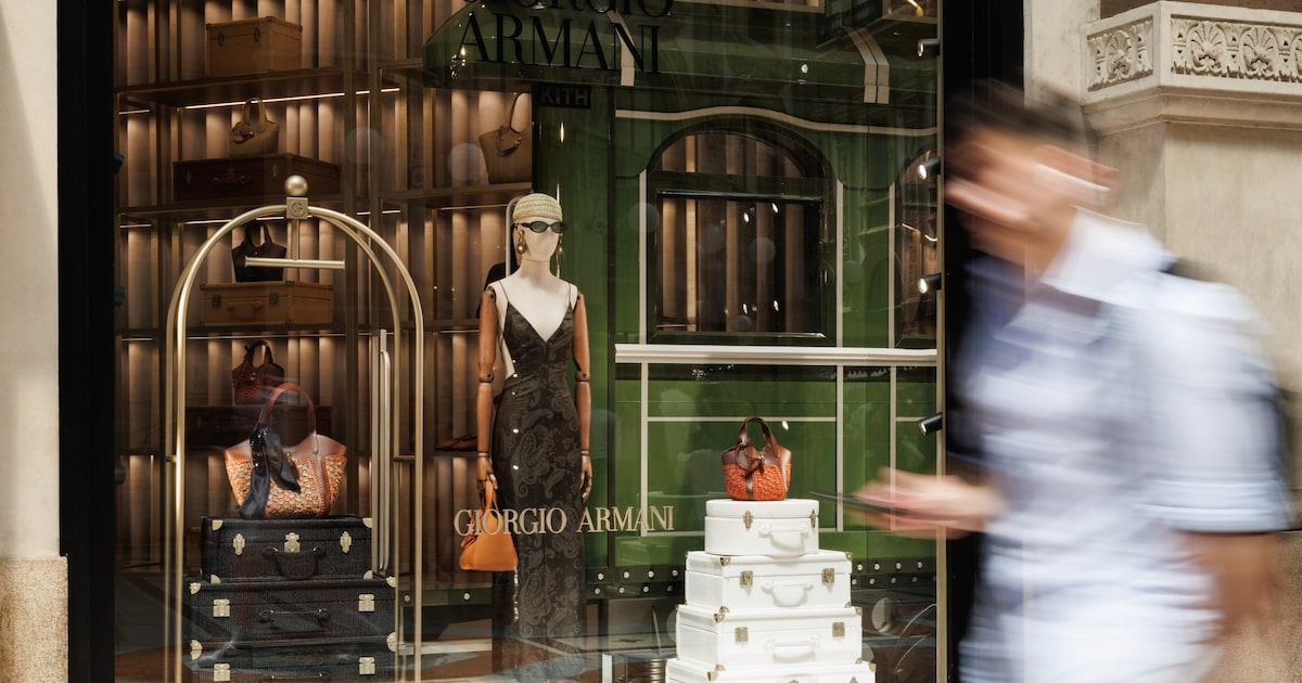 GRUPO ARMANI: CAMBIO ESTRATÉGICO POST-FUNDADOR Y RESULTADOS FINANCIEROS 2025