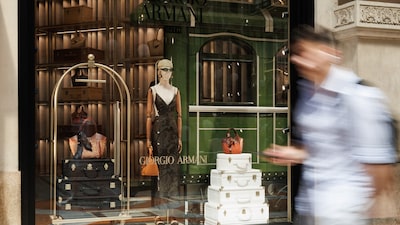 Armani aumentó ganancias en 2025, pero alerta que la industria enfrenta un “entorno complejo” Armani aumentó ganancias en 2025, pero alerta que la industria enfrenta un “entorno complejo”