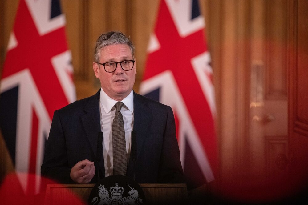 Keir Starmer, nuevo primer ministro inglés del Partido Laborista, se enfrentará al sector empresarial y a la inflación en su camino al aumento del salario mínmo. Keir Starmer, nuevo primer ministro inglés del Partido Laborista, se enfrentará al sector empresarial y a la inflación en su camino al aumento del salario mínmo.