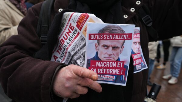 La ira contra Macron salpica las calles de París este 1 de mayo La ira contra Macron salpica las calles de París este 1 de mayo