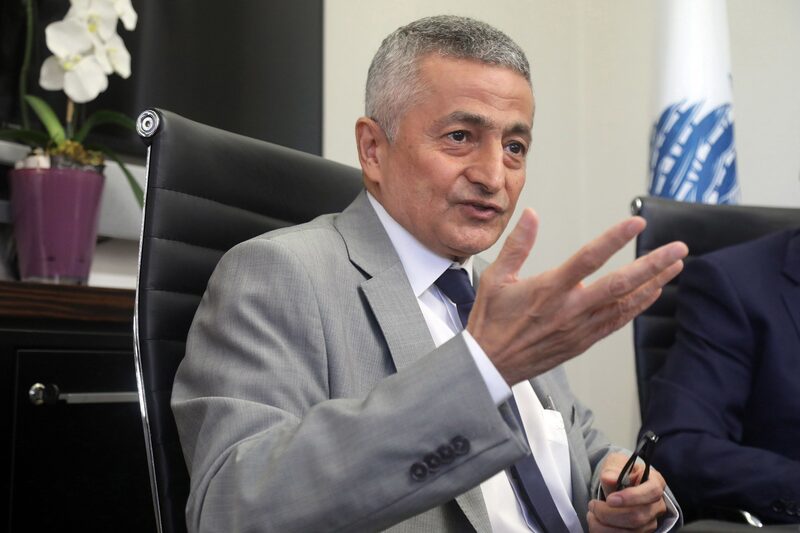 Novo governo anuncia Youssef El-Khalil como novo ministro de finanças Novo governo anuncia Youssef El-Khalil como novo ministro de finanças