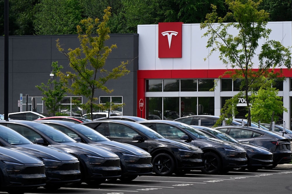 Tesla somete a consideración de sus accionistas un paquete de compensación que podría alterar su estructura de capital y marcar un precedente en la gobernanza corporativa. Tesla somete a consideración de sus accionistas un paquete de compensación que podría alterar su estructura de capital y marcar un precedente en la gobernanza corporativa.