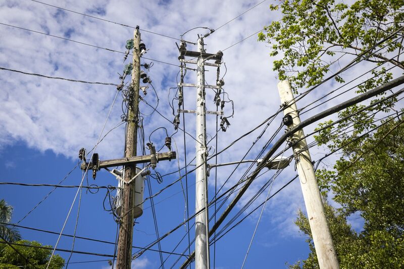 La generación existente debería ser suficiente, pero hay poco margen de error, dijo Colón. La generación existente debería ser suficiente, pero hay poco margen de error, dijo Colón.